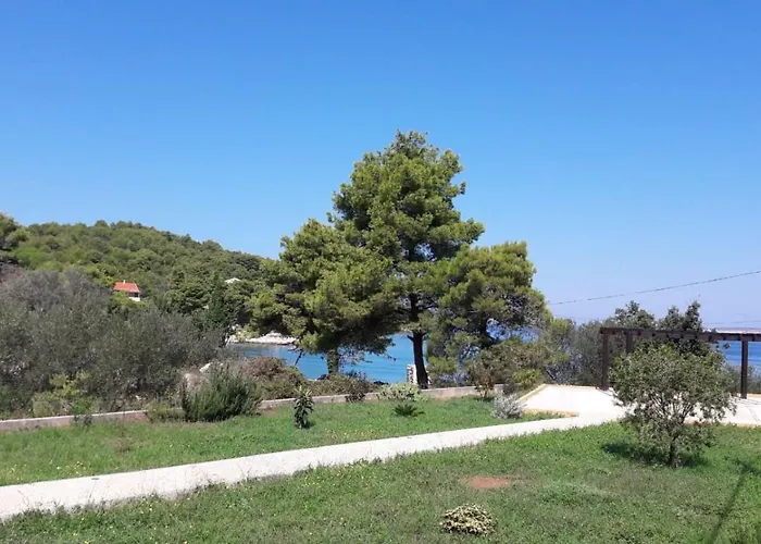 Διαμέρισμα Apatrmani Tuta