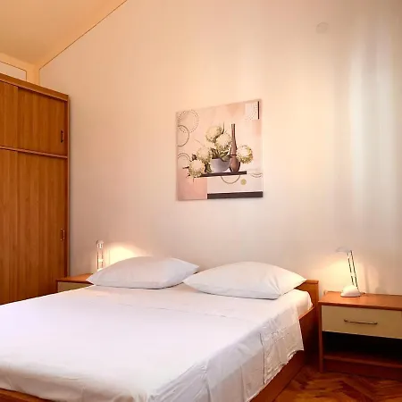 Apartment Apatrmani Tuta Kukljica